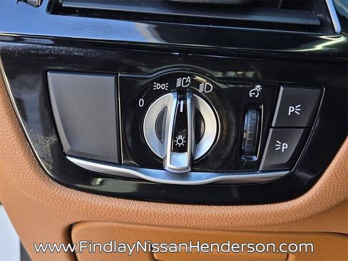 Used 2019 BMW 540i w/ Convenience Package image 23