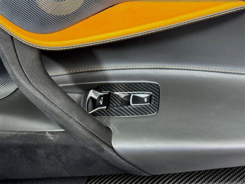 Used 2021 McLaren 720S Performance image 16