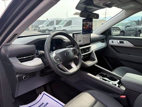 New 2026 Ford Explorer Active w/ Active Comfort Package AWD/4WD image 4