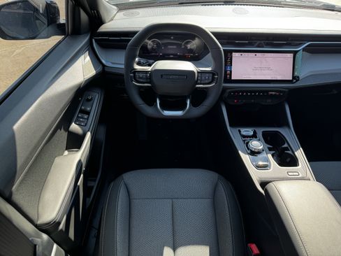 New 2026 Jeep Cherokee Laredo image 14