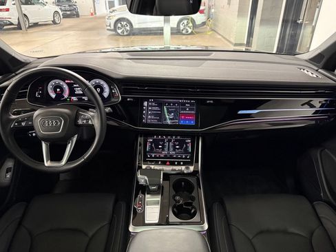 Used 2025 Audi Q7 3.0T Prestige AWD/4WD image 8