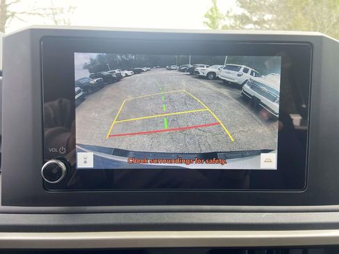 Used 2024 Toyota Tacoma SR AWD/4WD image 23