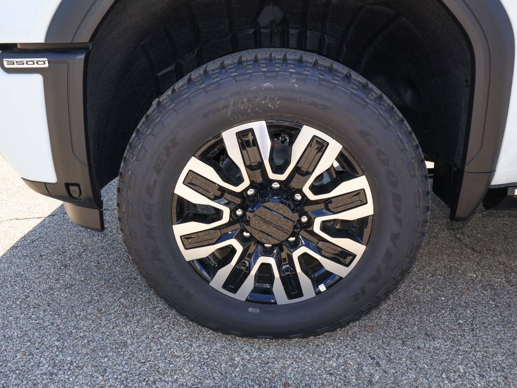 New 2026 GMC Sierra 3500 Denali Ultimate AWD/4WD image 40