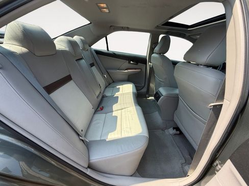 Used 2012 Toyota Camry XLE w/ Leather Pkg FWD image 23