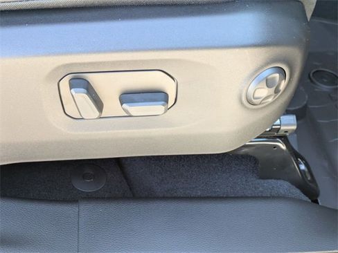 New 2026 Jeep Wrangler Rubicon w/ Xtreme 35 Tire Package image 36