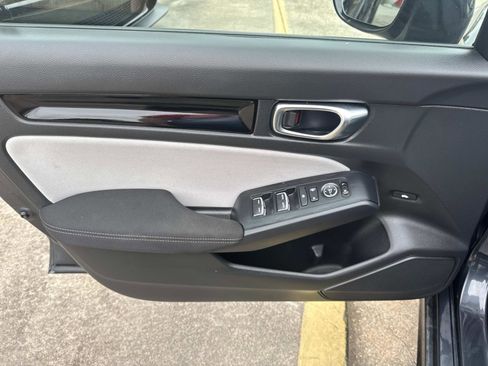 Used 2025 Honda Civic FWD Hybrid Sedan image 18