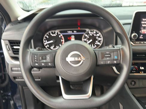 Used 2024 Nissan Rogue SV FWD image 20