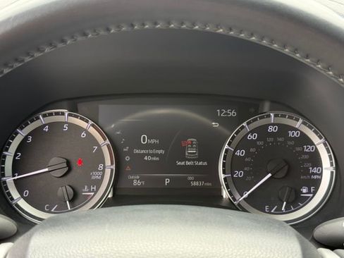 Used 2023 Toyota Highlander XSE image 19