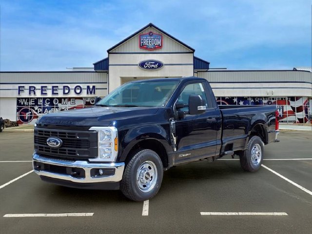 New 2025 Ford F250 XL w/ 360-Degree Camera Package RWD image 3