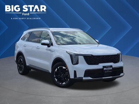 Used 2025 Kia Sorento S FWD image 1