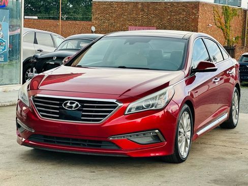 Used 2015 Hyundai Sonata Limited w/ Option Group 06 FWD image 3