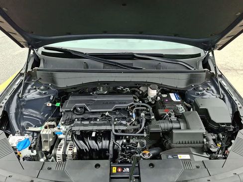 Certified 2025 Hyundai Kona SEL AWD/4WD image 29