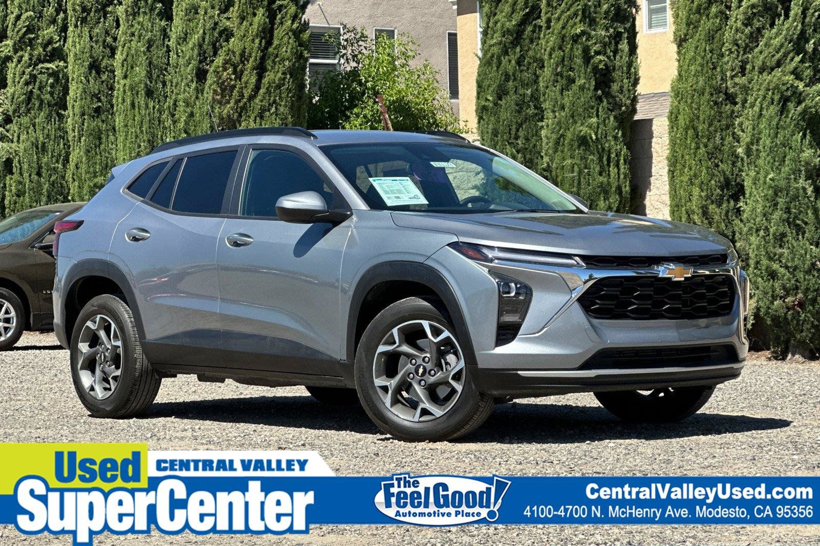 Used 2024 Chevrolet Trax LT w/ Driver Confidence Package FWD image 1