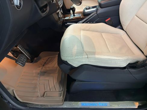 Used 2015 Mercedes-Benz G 550 image 11