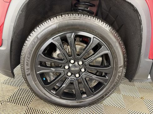 Certified 2023 GMC Acadia SLE w/ Driver Convenience Package image 14