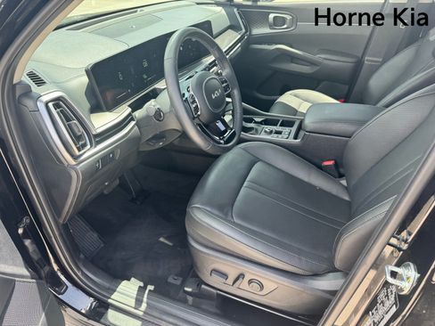 Certified 2024 Kia Sorento S w/ Panoramic Sunroof Package FWD image 10