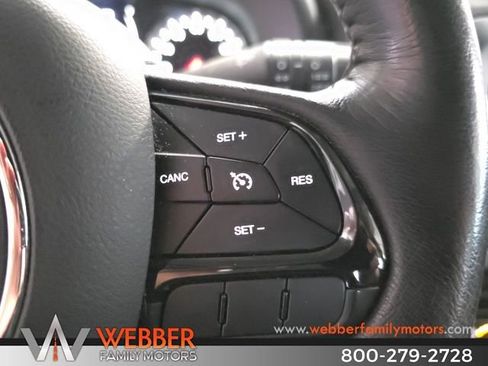 Used 2017 Jeep Renegade Altitude image 19