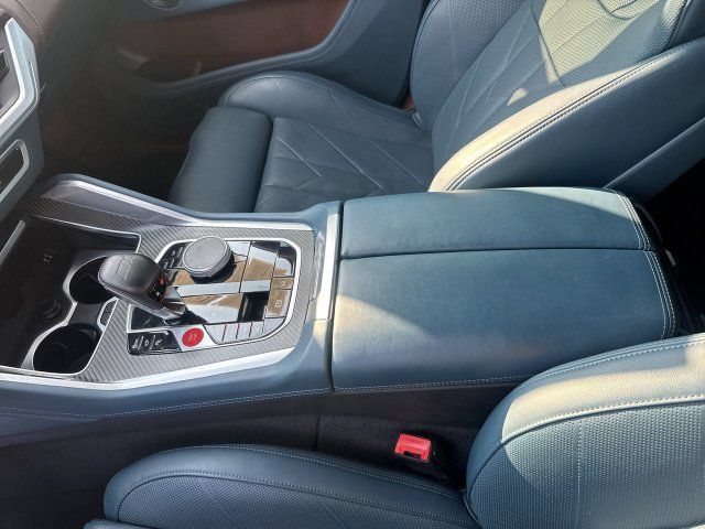 Used 2023 BMW XM AWD/4WD image 22