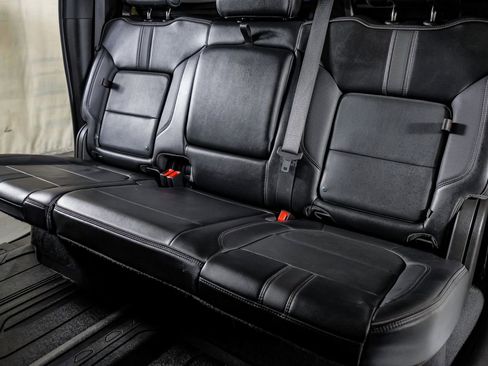 Used 2021 Chevrolet Silverado 3500 High Country w/ Snow Plow Prep/Camper Package image 34