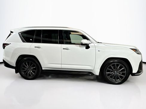 Used 2024 Lexus LX 600 F Sport AWD/4WD image 4