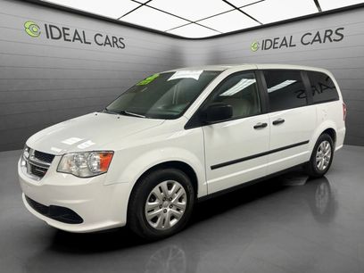 Used 2015 Dodge Grand Caravan American Value Package w/ UConnect Hands-Free Group