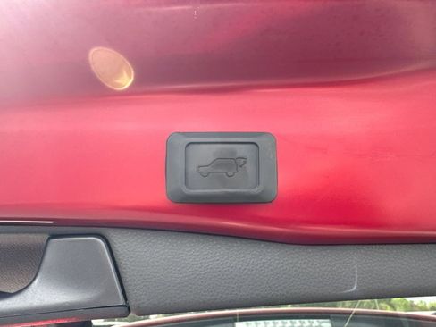 Used 2024 Toyota RAV4 XLE w/ Convenience Package image 20