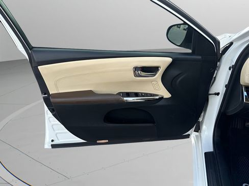 Used 2015 Toyota Avalon XLE Touring image 24