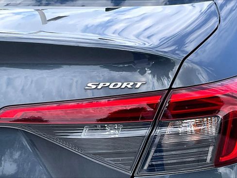 Used 2024 Honda Civic Sport image 28