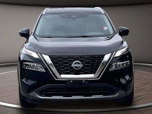 Used 2023 Nissan Rogue SL FWD image 3