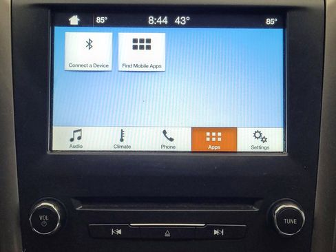 Used 2018 Ford Fusion SE w/ Fusion SE Technology Package image 25