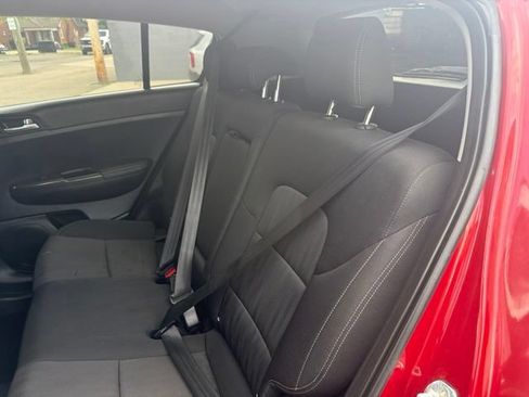 Used 2021 Kia Sportage LX AWD/4WD image 15