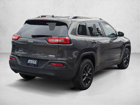 Used 2015 Jeep Cherokee Latitude w/ Comfort/Convenience Group image 5