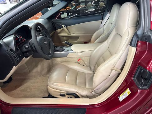 Used 2007 Chevrolet Corvette Coupe w/ Preferred Equipment Group image 38