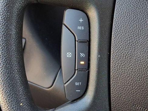 Used 2024 Chevrolet Express 2500 w/ Driver Convenience Package RWD image 19