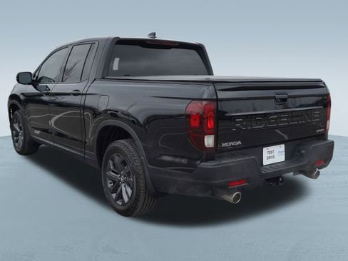 Used 2025 Honda Ridgeline Sport image 6