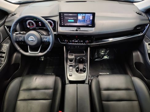Used 2024 Nissan Rogue SL w/ SL Premium Package FWD image 17