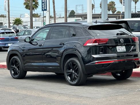 Used 2023 Volkswagen Atlas Cross Sport SEL R-Line AWD/4WD image 6
