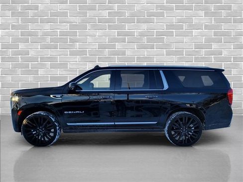 Used 2021 GMC Yukon XL Denali w/ Denali Ultimate Package image 8