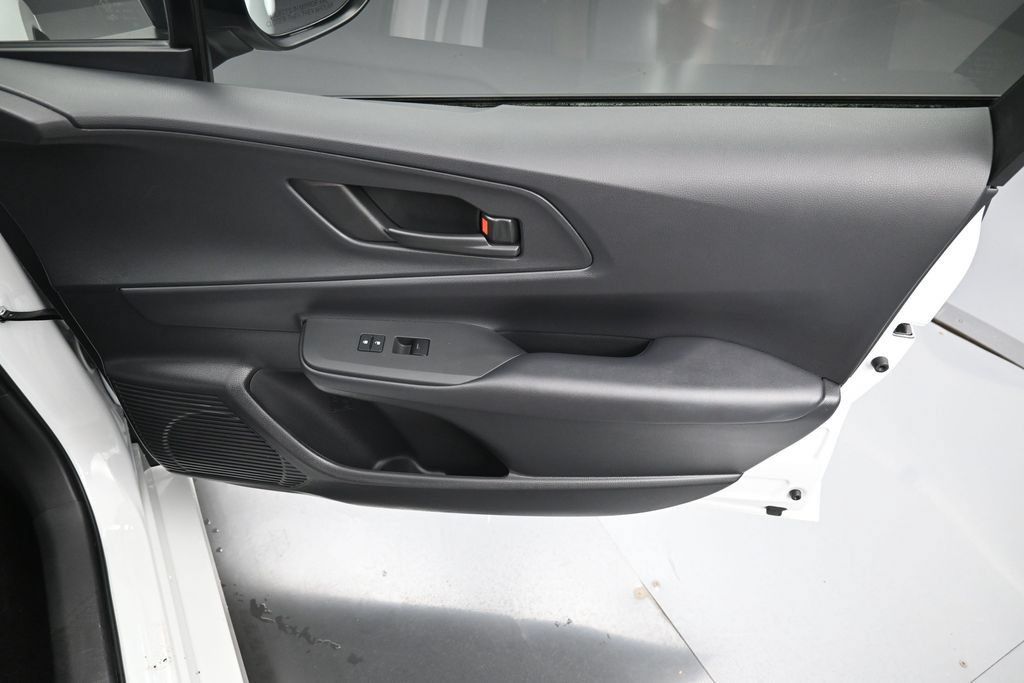 Certified 2024 Toyota Prius Prime FWD image 31