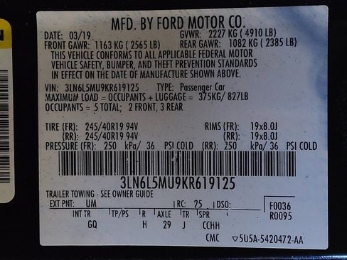 Used 2019 Lincoln MKZ Reserve FWD image 33