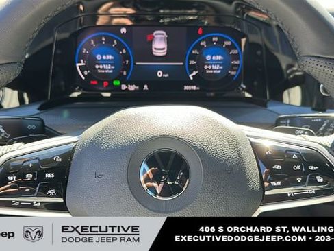 Used 2022 Volkswagen GTI S image 10