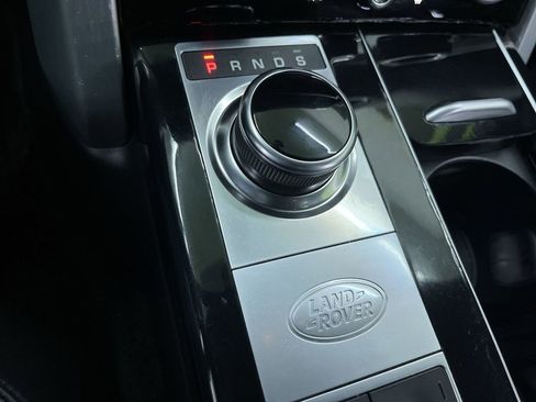 Used 2020 Land Rover Range Rover HSE image 25