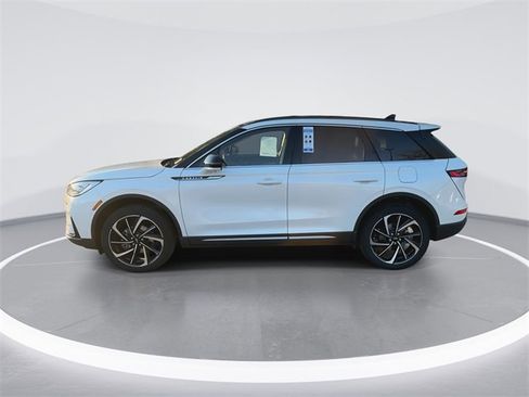 New 2026 Lincoln Corsair Reserve image 5