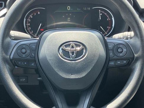 Certified 2025 Toyota RAV4 XLE w/ Convenience Package FWD image 19