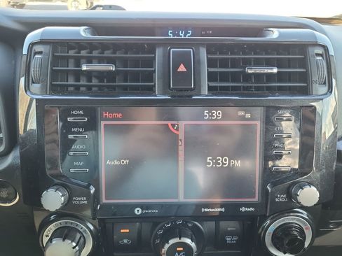 Used 2020 Toyota 4Runner TRD Off-Road Premium AWD/4WD image 19