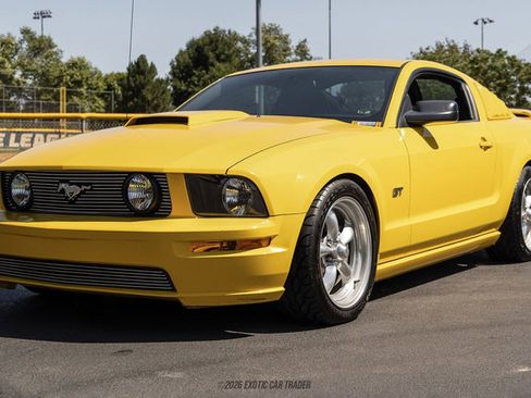 Used 2006 Ford Mustang GT Premium RWD image 14