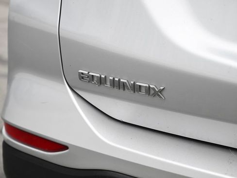 Used 2022 Chevrolet Equinox LT w/ Driver Convenience Package FWD image 13