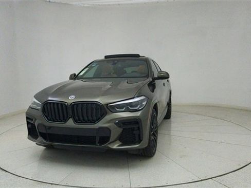 Used 2022 BMW X6 M50i w/ Premium Package image 69