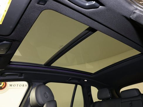 Used 2022 BMW X5 xDrive45e w/ Climate Comfort Package image 13