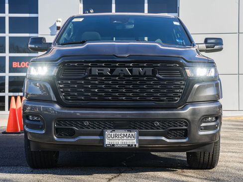 New 2026 RAM 1500 4x4 Crew Cab image 2